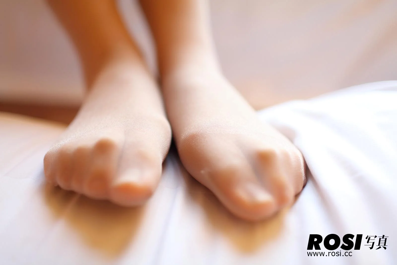 Rosi 写真 No.086 34P/24.08M - 2