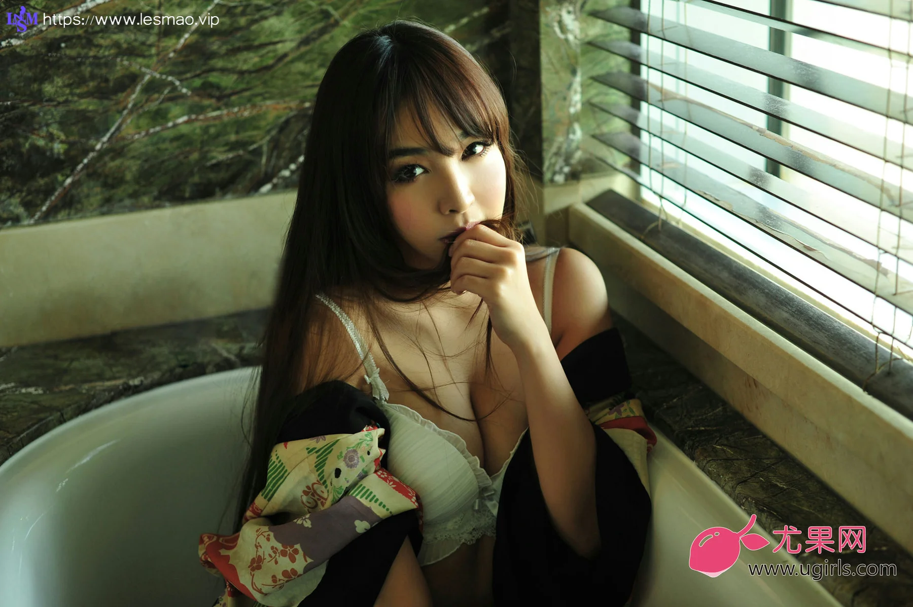 UGirls 尤果写真 No.012 Mode 张译文 - 10