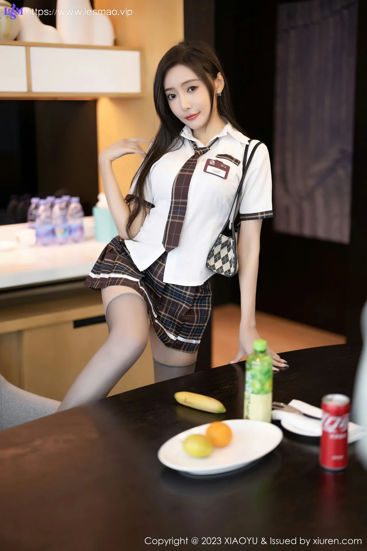 XIAOYU  语画界 Vol.1001  王馨瑶yanni 性感制服诱惑写真 - 9