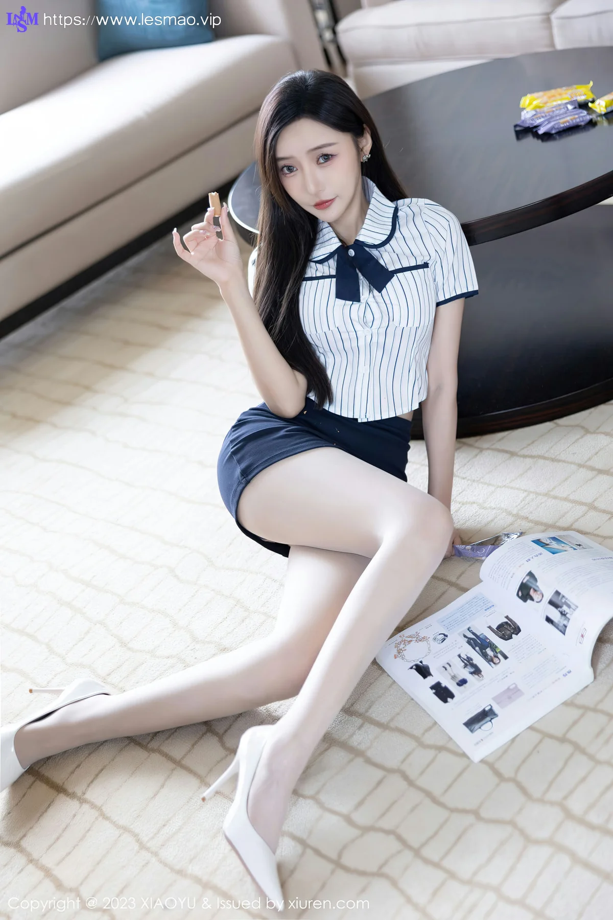 XIAOYU  语画界 Vol.1025  王馨瑶yanni 诱人原色丝袜性感写真 - 8