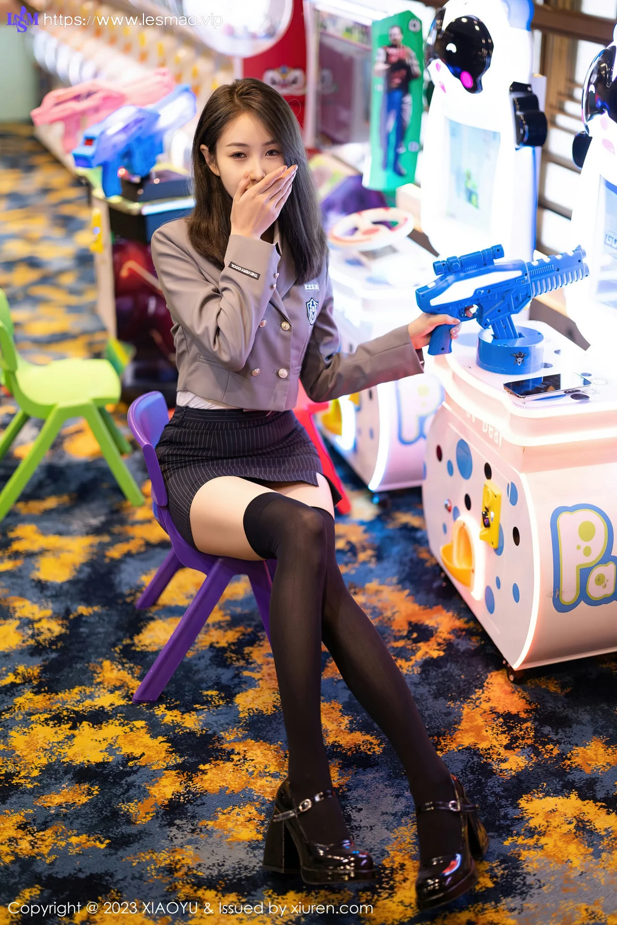 XIAOYU  语画界 Vol.1027  苏苏阿 黑色长筒袜性感写真2 - 4