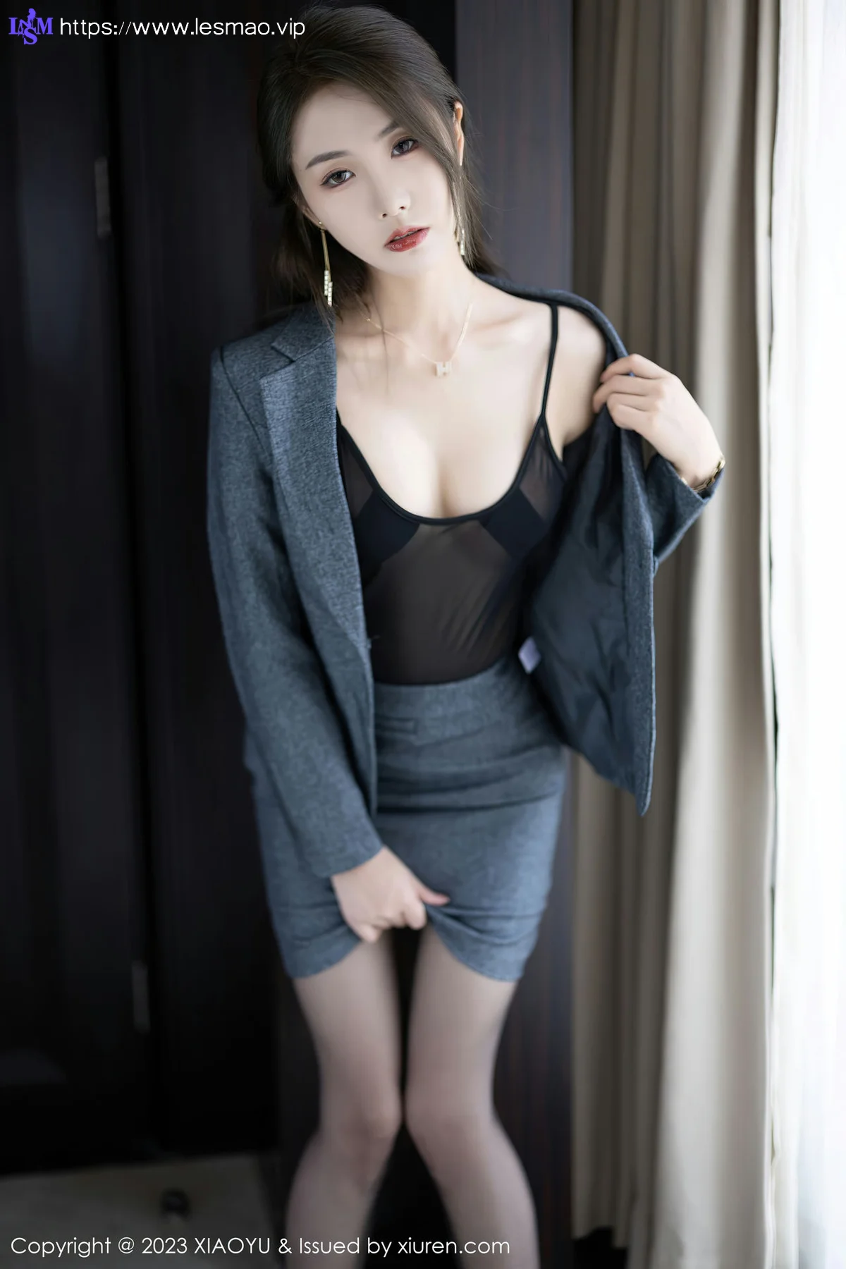 XIAOYU  语画界 Vol.1042  苏苏阿 魅惑黑丝性感写真1 - 10