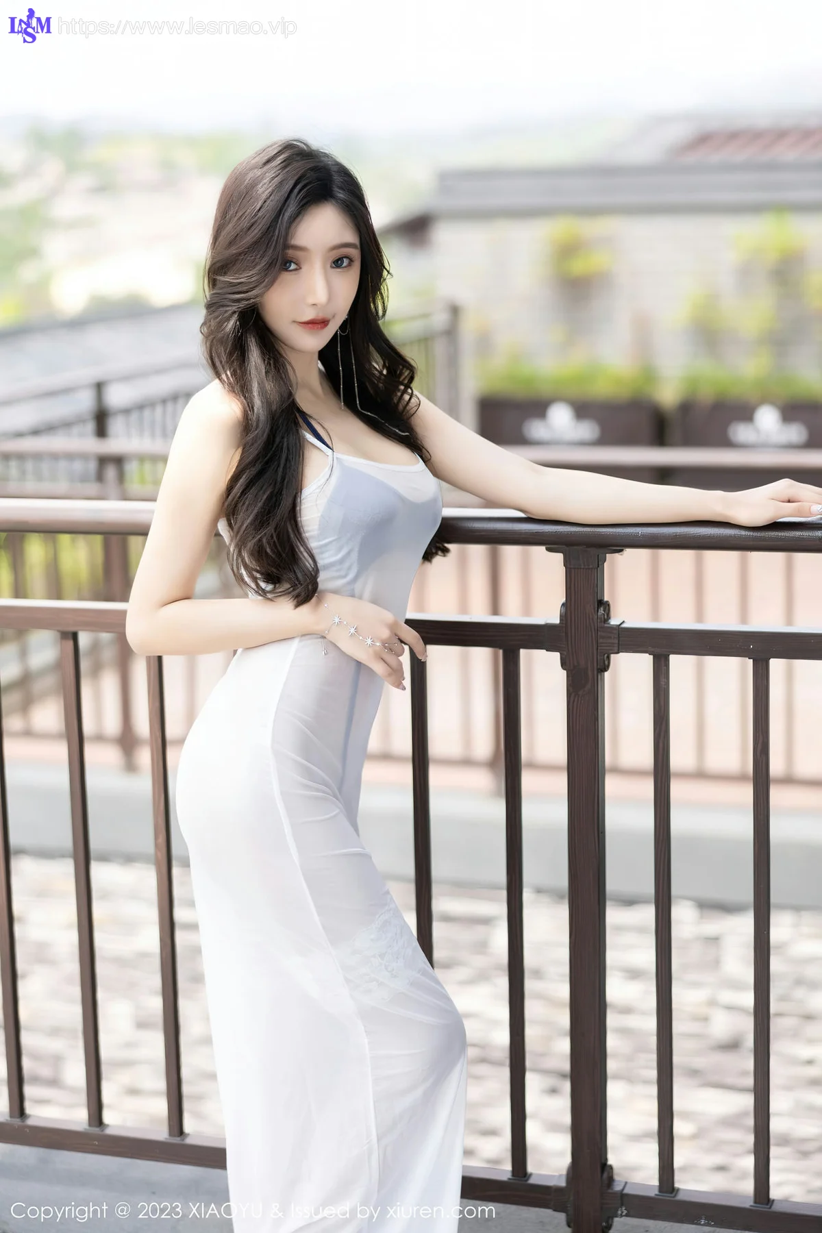 XIAOYU  语画界 Vol.1052  王馨瑶yanni 白色轻透连衣长裙贵州旅拍3 - 1