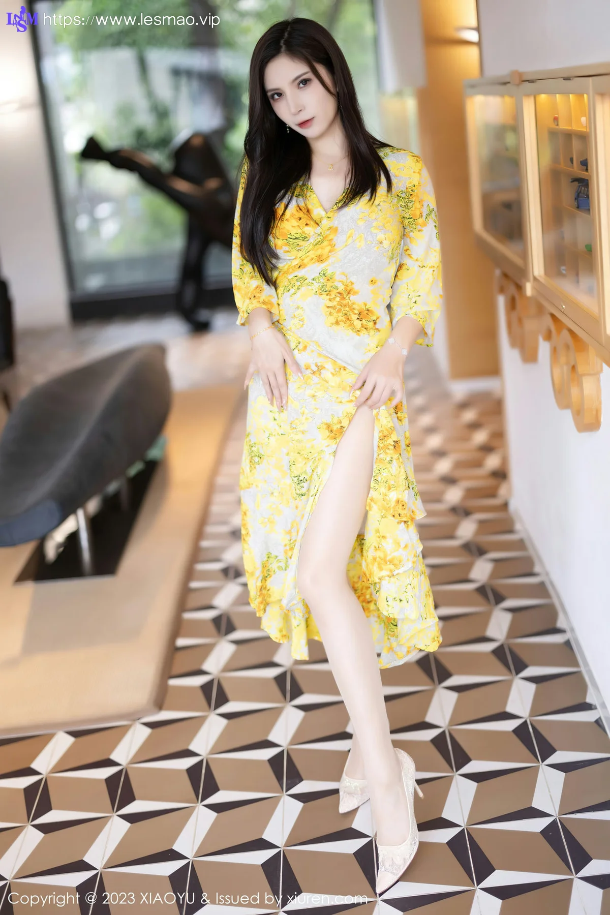 XIAOYU  语画  Vol.1066  小蛮妖Yummy 诱人原色丝袜贵州旅拍写真11 - 2