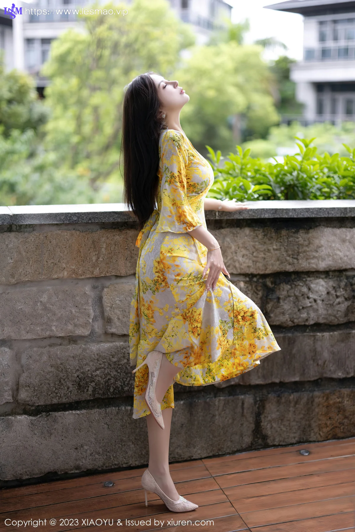 XIAOYU  语画  Vol.1066  小蛮妖Yummy 诱人原色丝袜贵州旅拍写真11 - 1