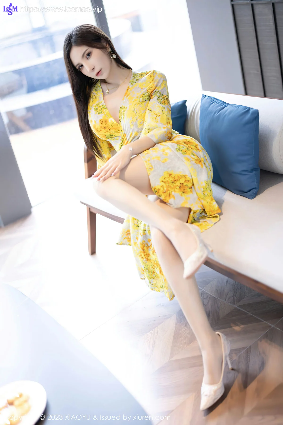 XIAOYU  语画  Vol.1066  小蛮妖Yummy 诱人原色丝袜贵州旅拍写真11 - 7