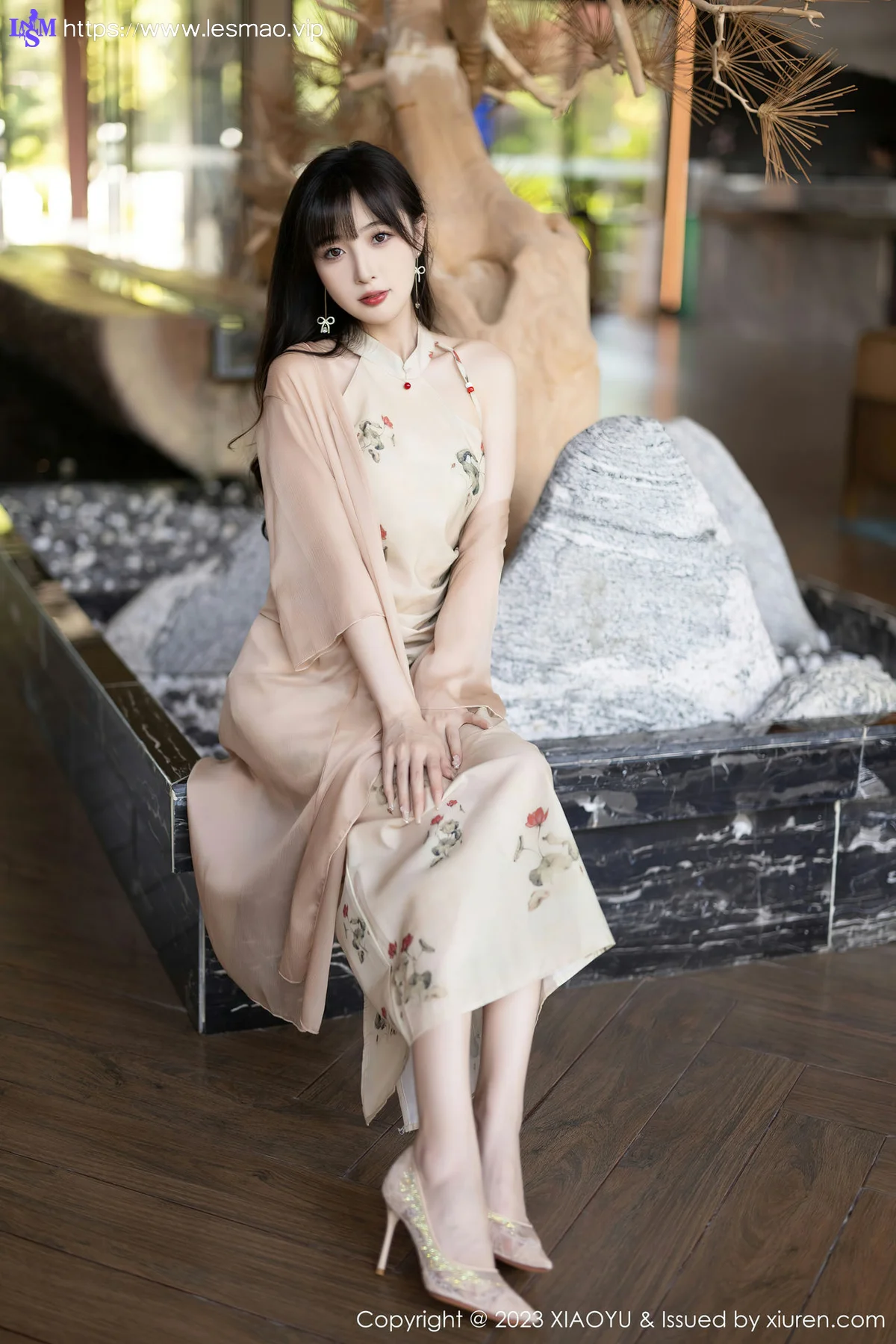 XIAOYU  语画  Vol.1071  林星阑 浅色薄纱贵州旅拍1 - 9