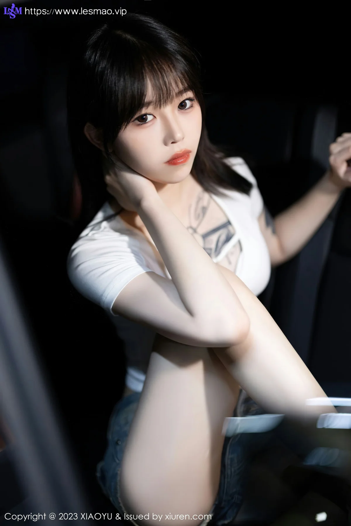 XIAOYU  语画  Vol.1096  奶瓶 超短牛仔性感写真3 - 1