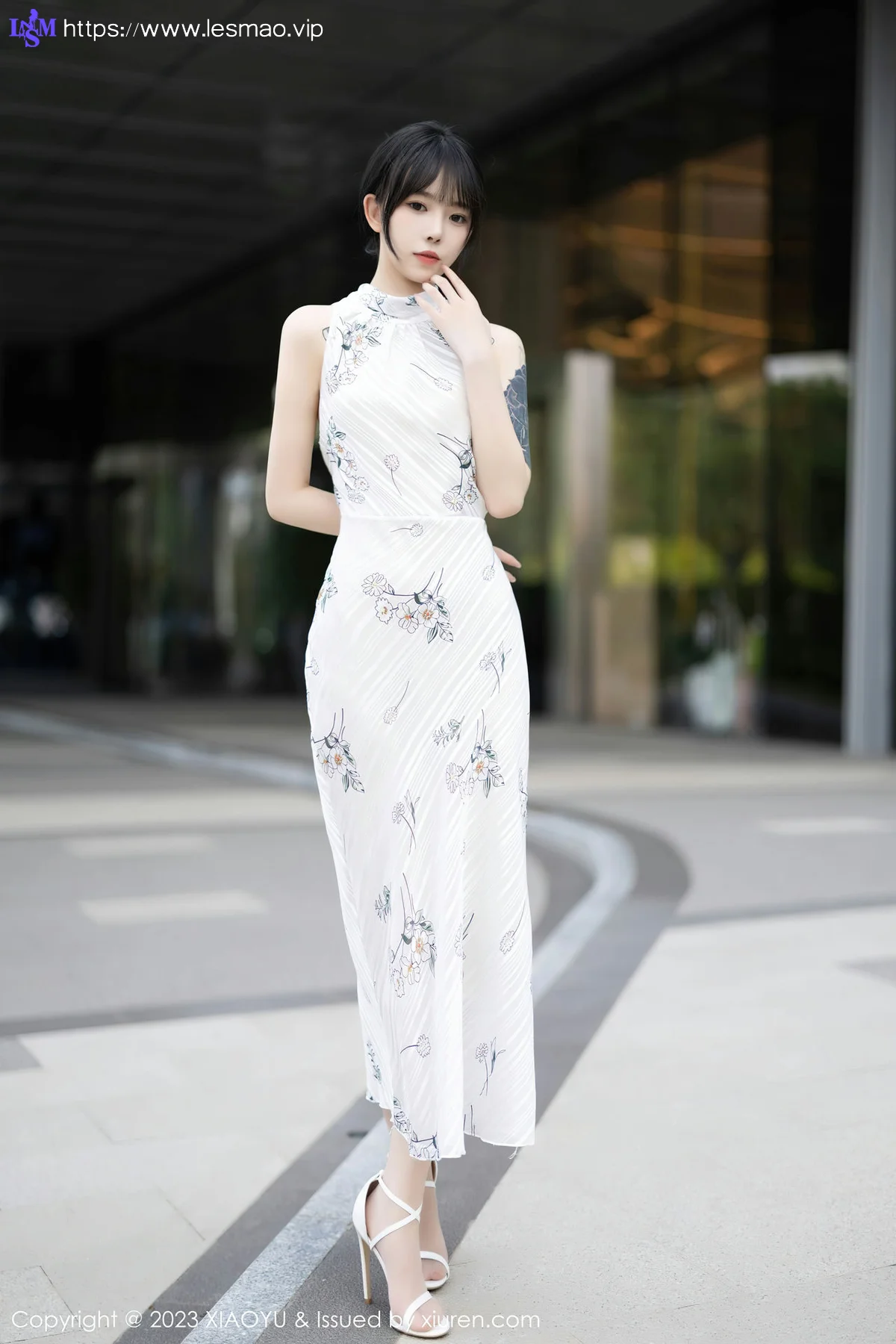 XIAOYU  语画  Vol.1118  奶瓶. 图案旗袍性感写真 - 2