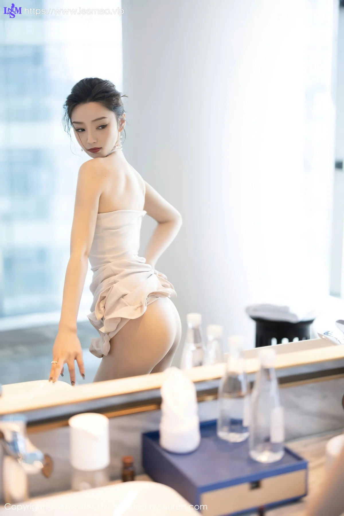 XIAOYU  语画  Vol.1132  苏曼兮 露肩短裙性感写真11 - 9