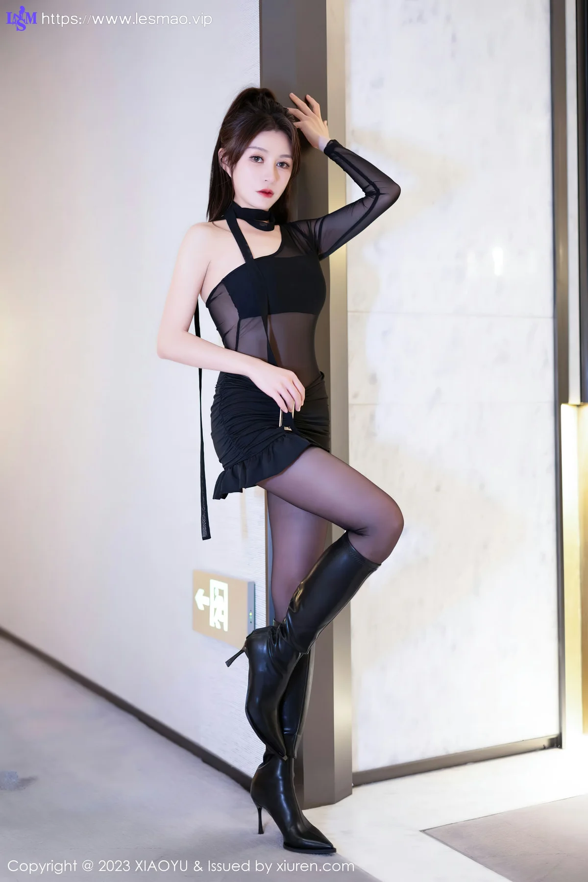 XIAOYU  语画  Vol.1144  唐宁宁 诱人灰丝性感写真1 - 2