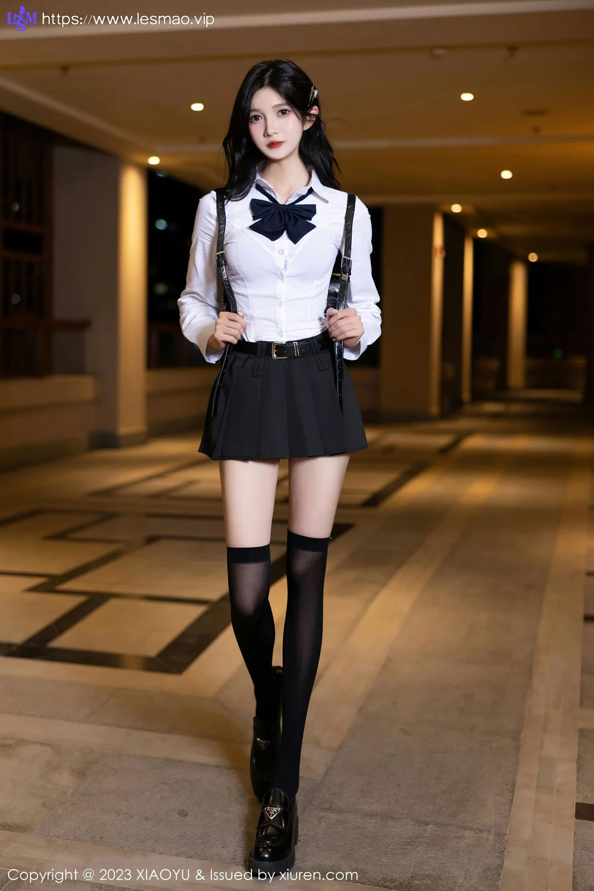 XIAOYU  语画  Vol.1150  程程程- 黑色蕾丝内衣海南旅拍1 - 1