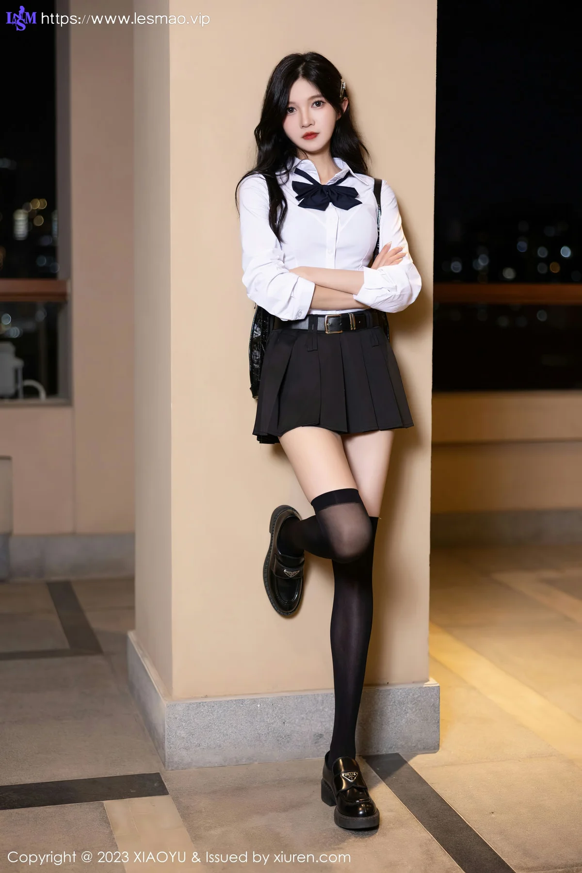 XIAOYU  语画  Vol.1150  程程程- 黑色蕾丝内衣海南旅拍1 - 5