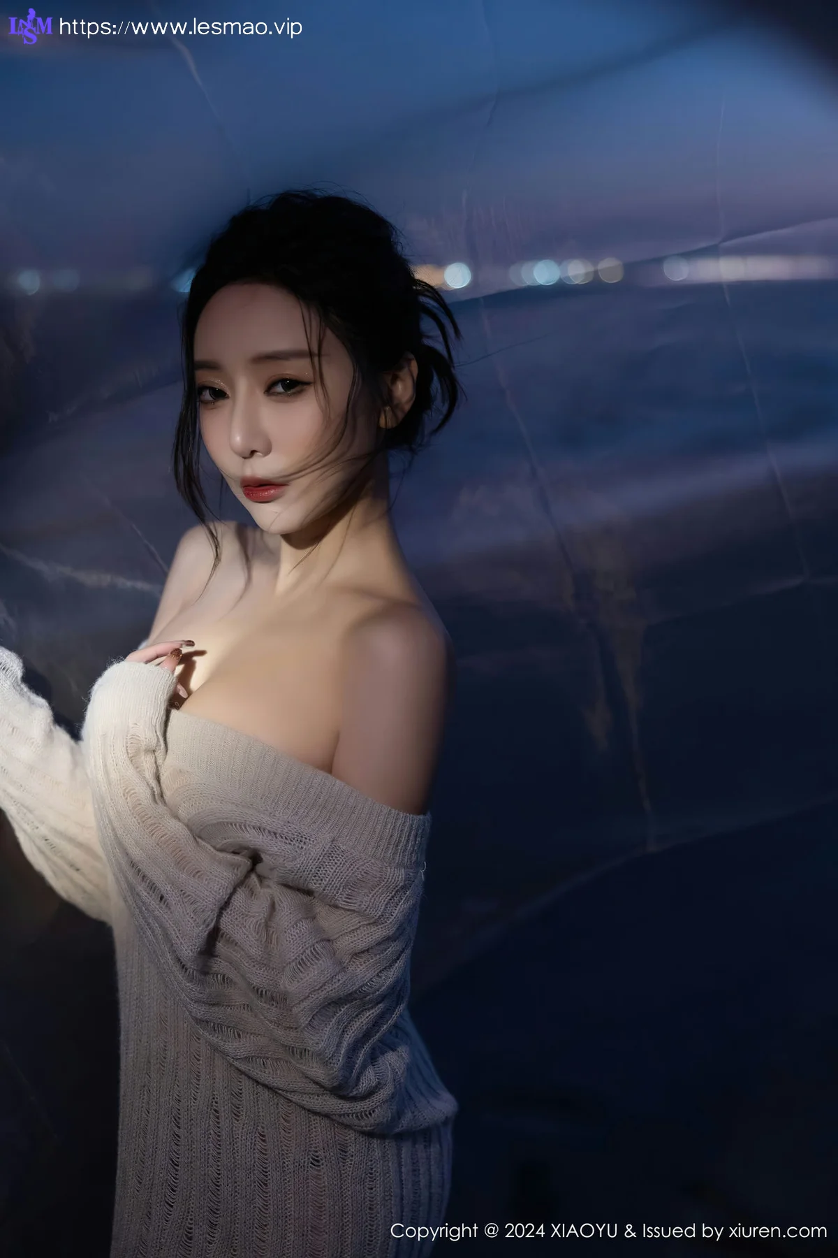 XIAOYU  语画  Vol.1200  王馨瑶yanni 诱人黑丝海南旅拍222 - 3