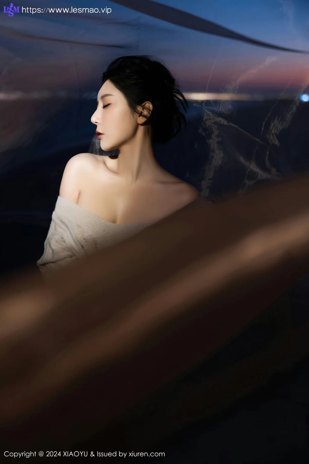 XIAOYU  语画  Vol.1200  王馨瑶yanni 诱人黑丝海南旅拍222 - 7