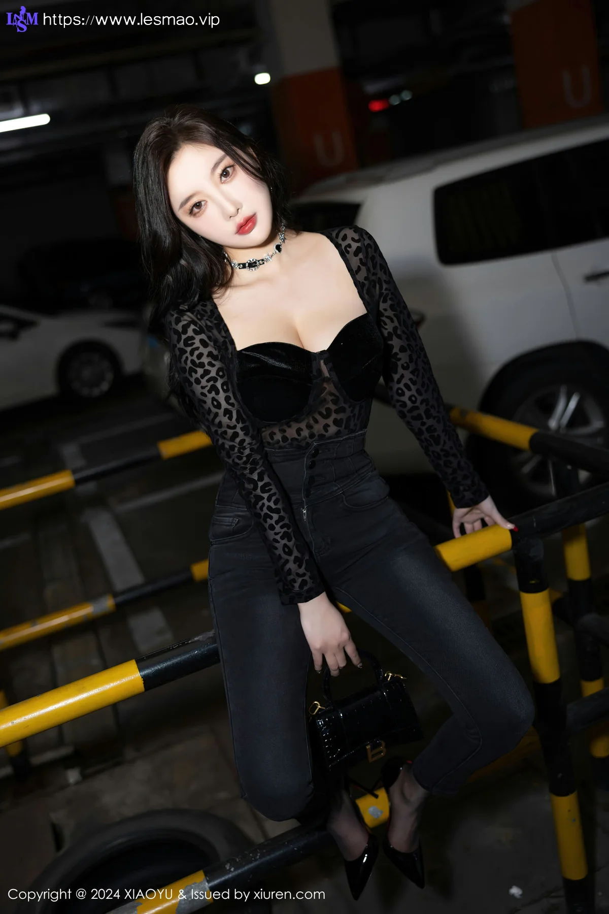 XIAOYU  语画  Vol.1216  杨晨晨Yome 黑色豹纹性感写真1 - 5