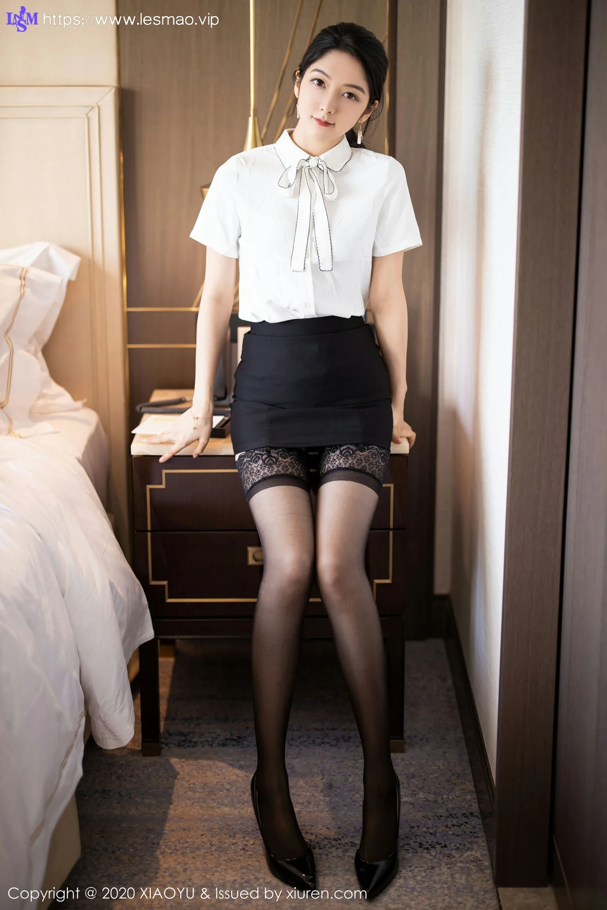 XIAOYU  语画界 Vol.258 OL职业装 Angela小热巴  澳门旅拍写真 - 6