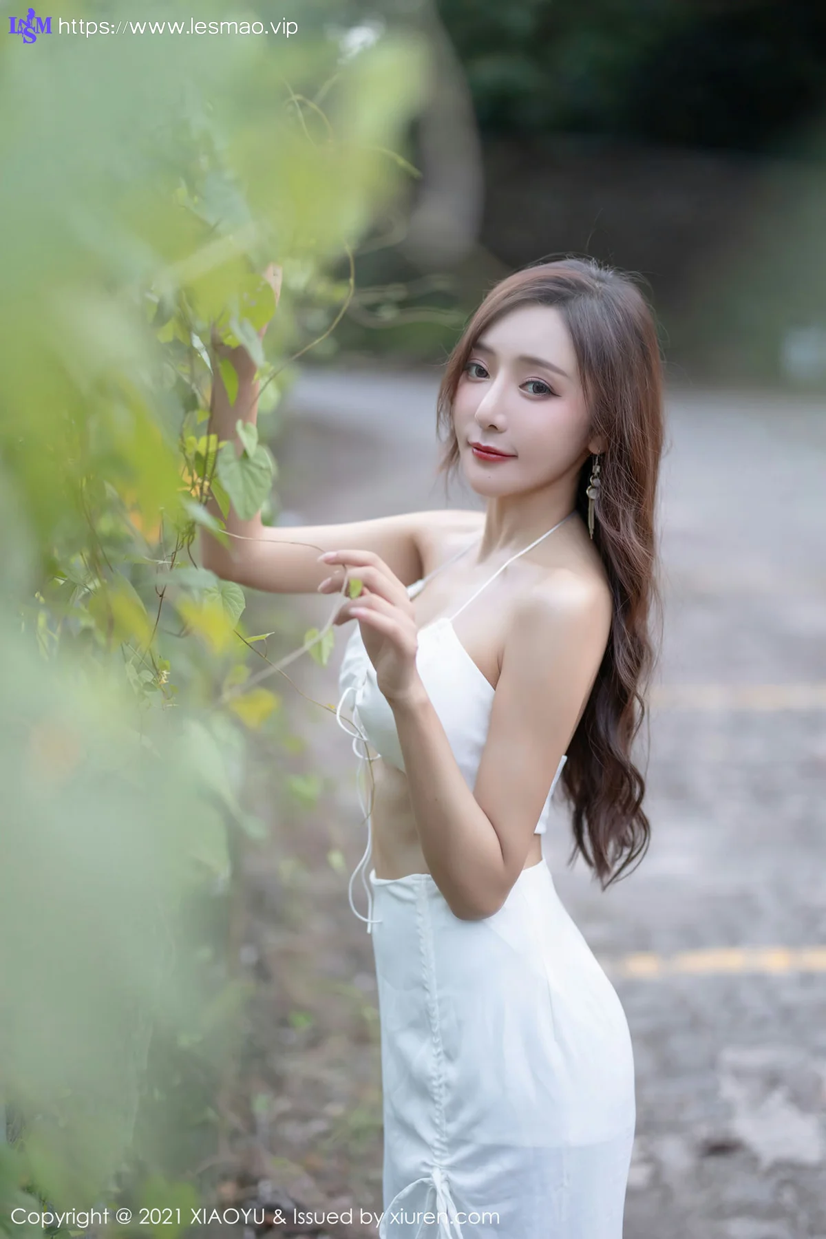 XIAOYU  语画界 Vol.600 明艳外拍 王馨瑶yanni 性感写真11 - 4
