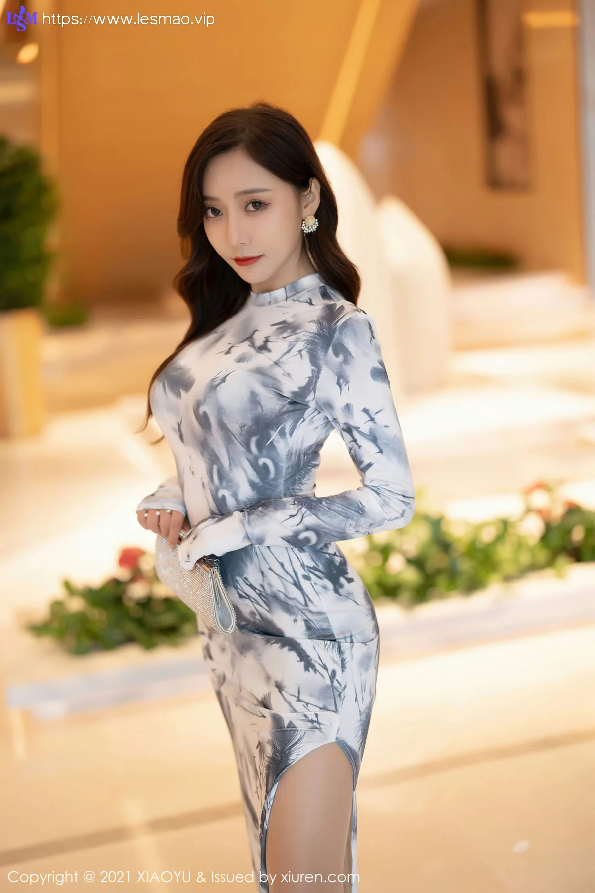 XIAOYU  语画界 Vol.652 长裙与朦胧丝袜 王馨瑶yanni 性感写真1 - 5