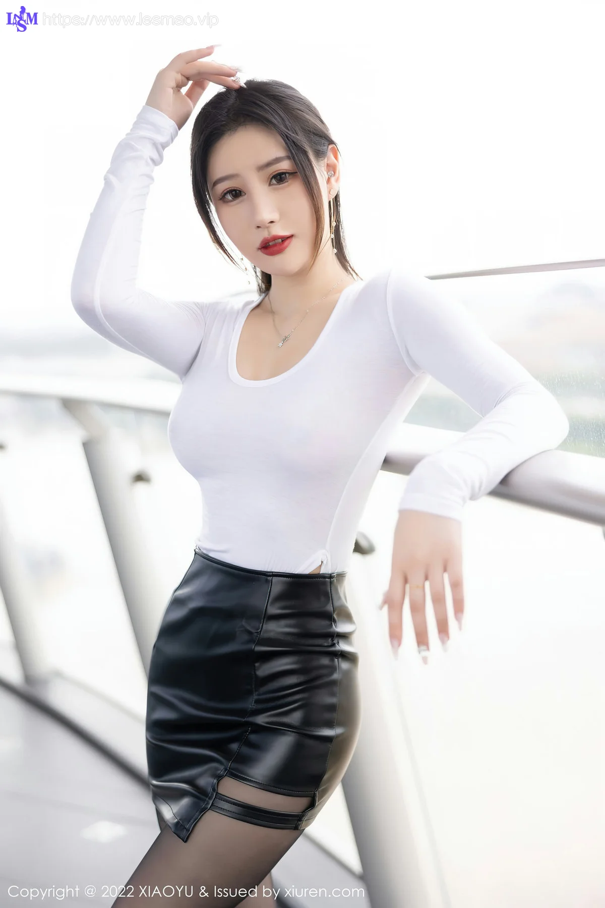 XIAOYU  语画界 Vol.823  皮质短裙 张欣欣 性感写真1 - 2