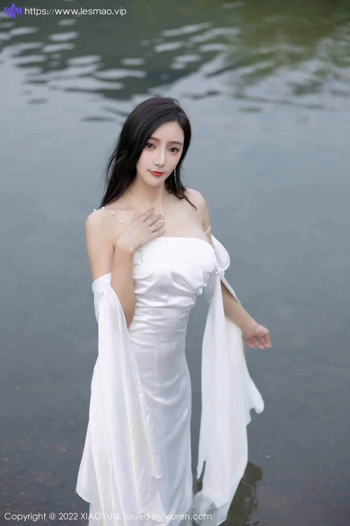 XIAOYU  语画界 Vol.884  王馨瑶yanni 蕾丝内衣户外场景杭州旅拍1 - 7