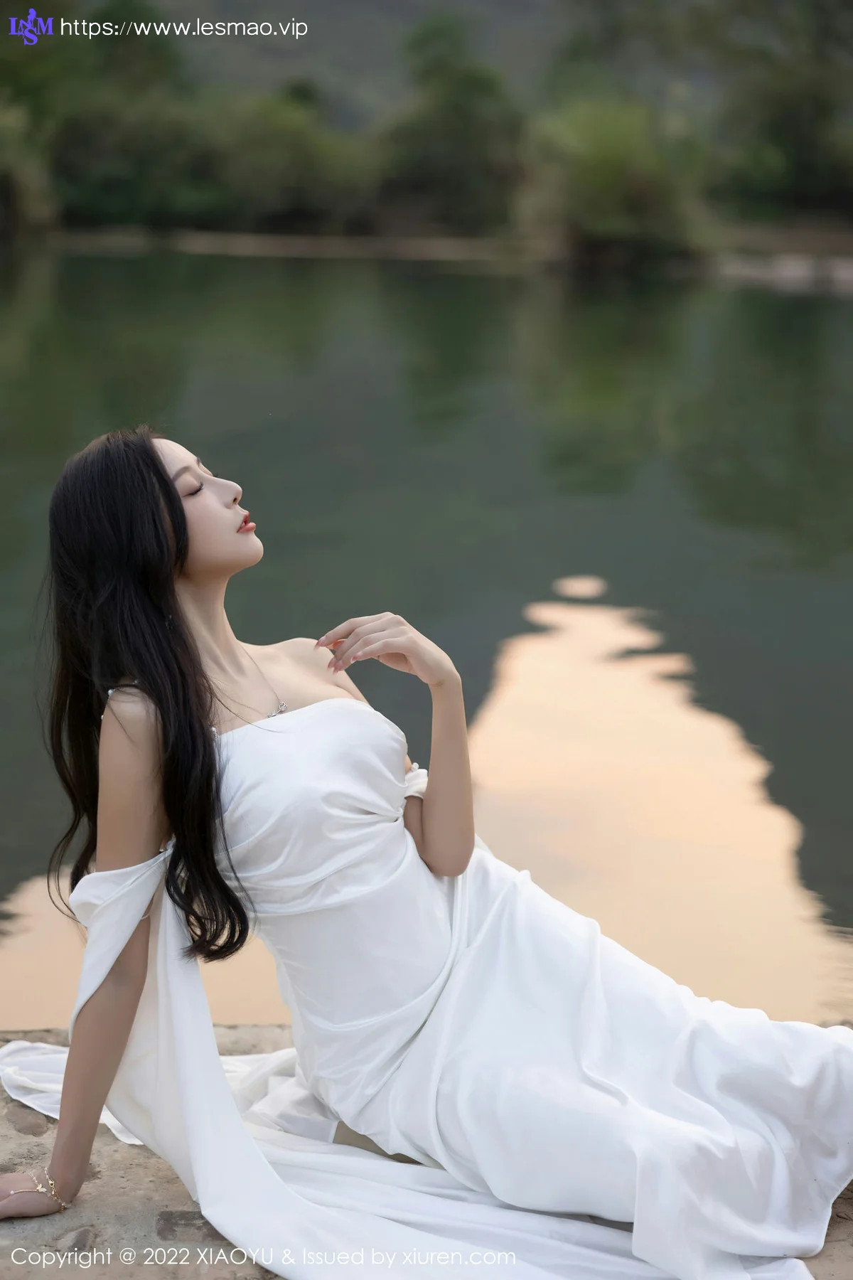 XIAOYU  语画界 Vol.884  王馨瑶yanni 蕾丝内衣户外场景杭州旅拍1 - 7