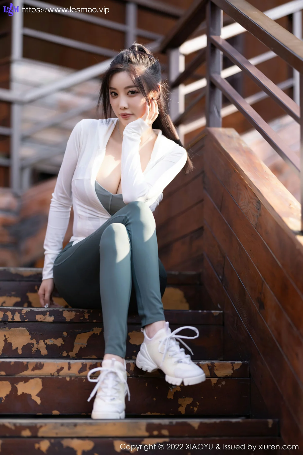 XIAOYU  语画界 Vol.892  杨晨晨Yome 丰盈美胸妩媚动人杭州旅拍1 - 4