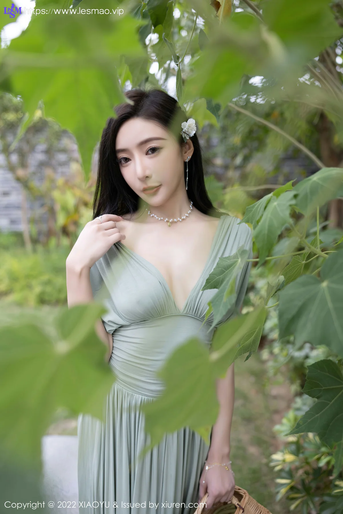 XIAOYU  语画界 Vol.896  王馨瑶yanni 白色比基尼杭州旅拍1 - 9