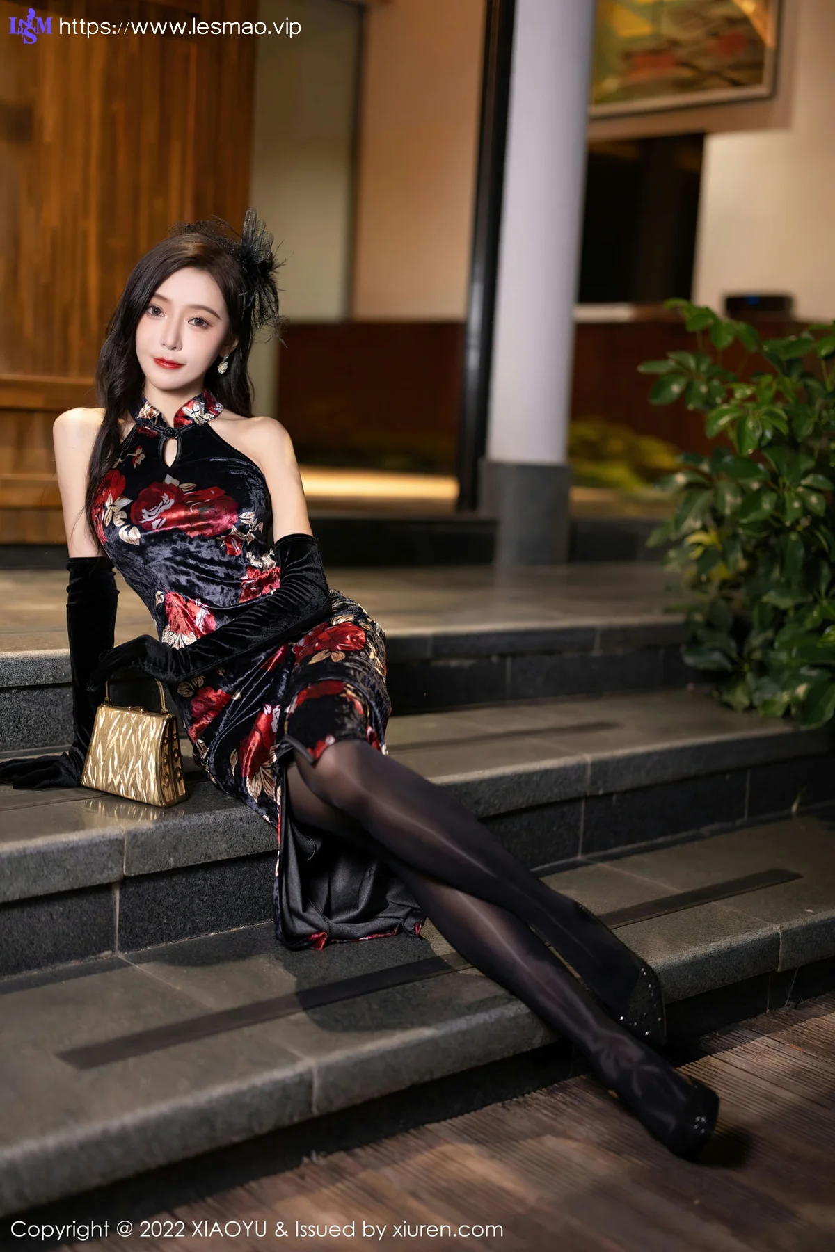 XIAOYU  语画界 Vol.909  王馨瑶yanni 魅惑黑丝杭州旅拍写真 - 8