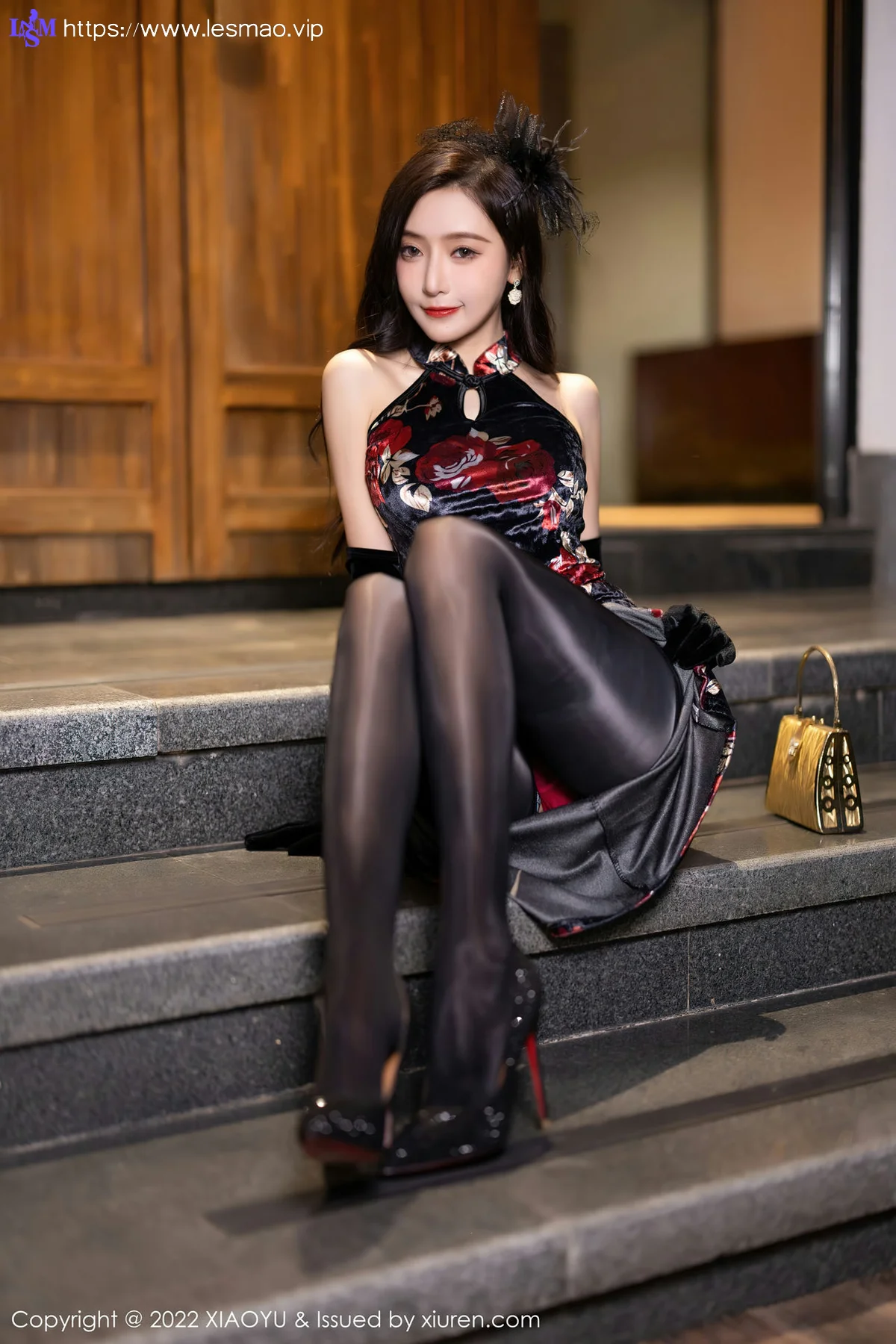 XIAOYU  语画界 Vol.909  王馨瑶yanni 魅惑黑丝杭州旅拍写真 - 7