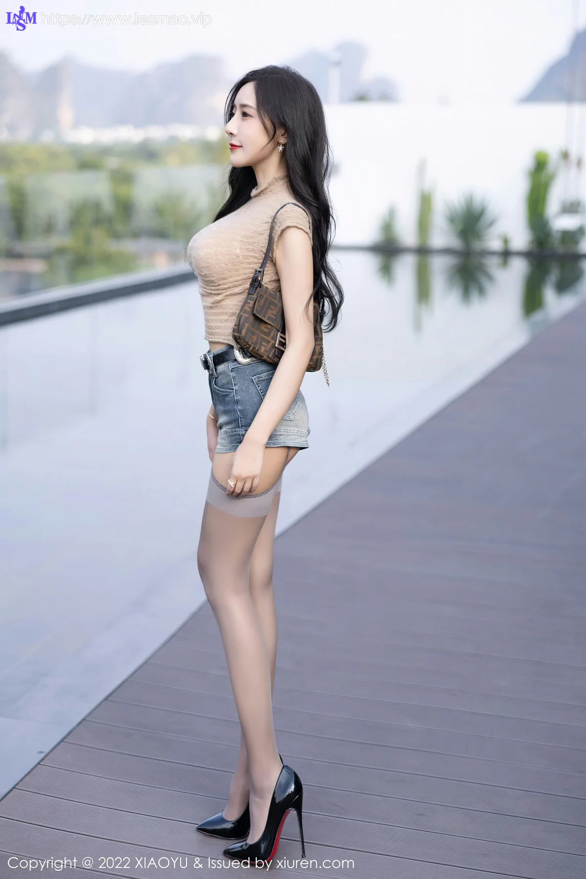 XIAOYU  语画界 Vol.919  王馨瑶yanni 蕾丝内衣杭州旅拍 - 10