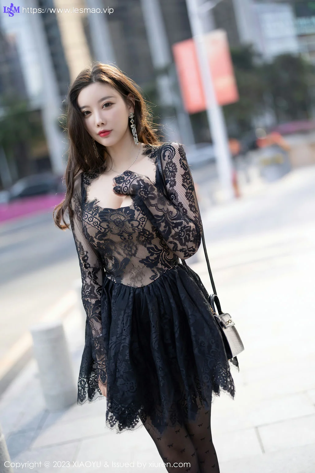 XIAOYU  语画界 Vol.988  杨晨晨Yome 黑丝蕾丝连衣短裙性感写真1 - 1
