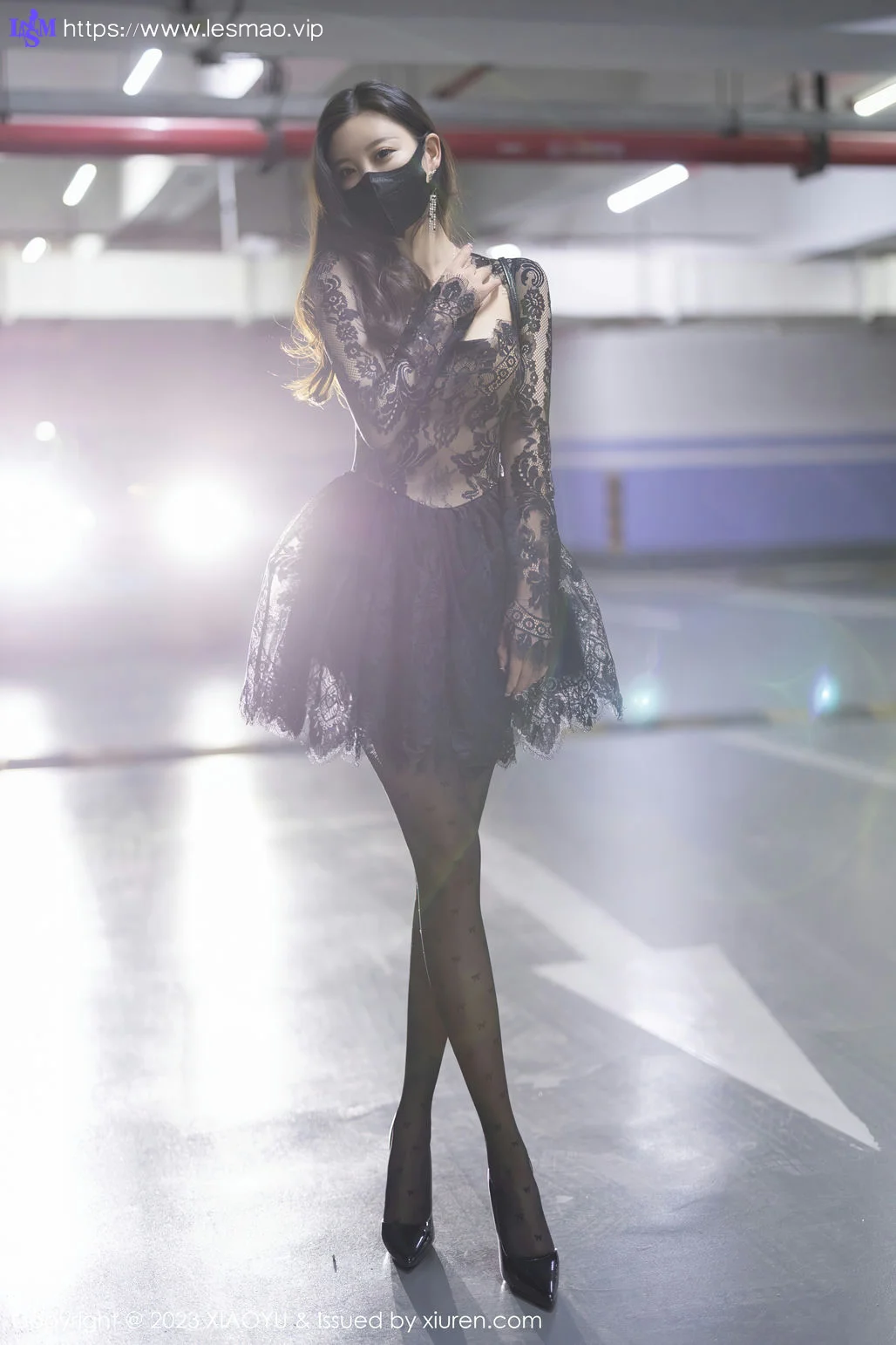 XIAOYU  语画界 Vol.988  杨晨晨Yome 黑丝蕾丝连衣短裙性感写真1 - 4