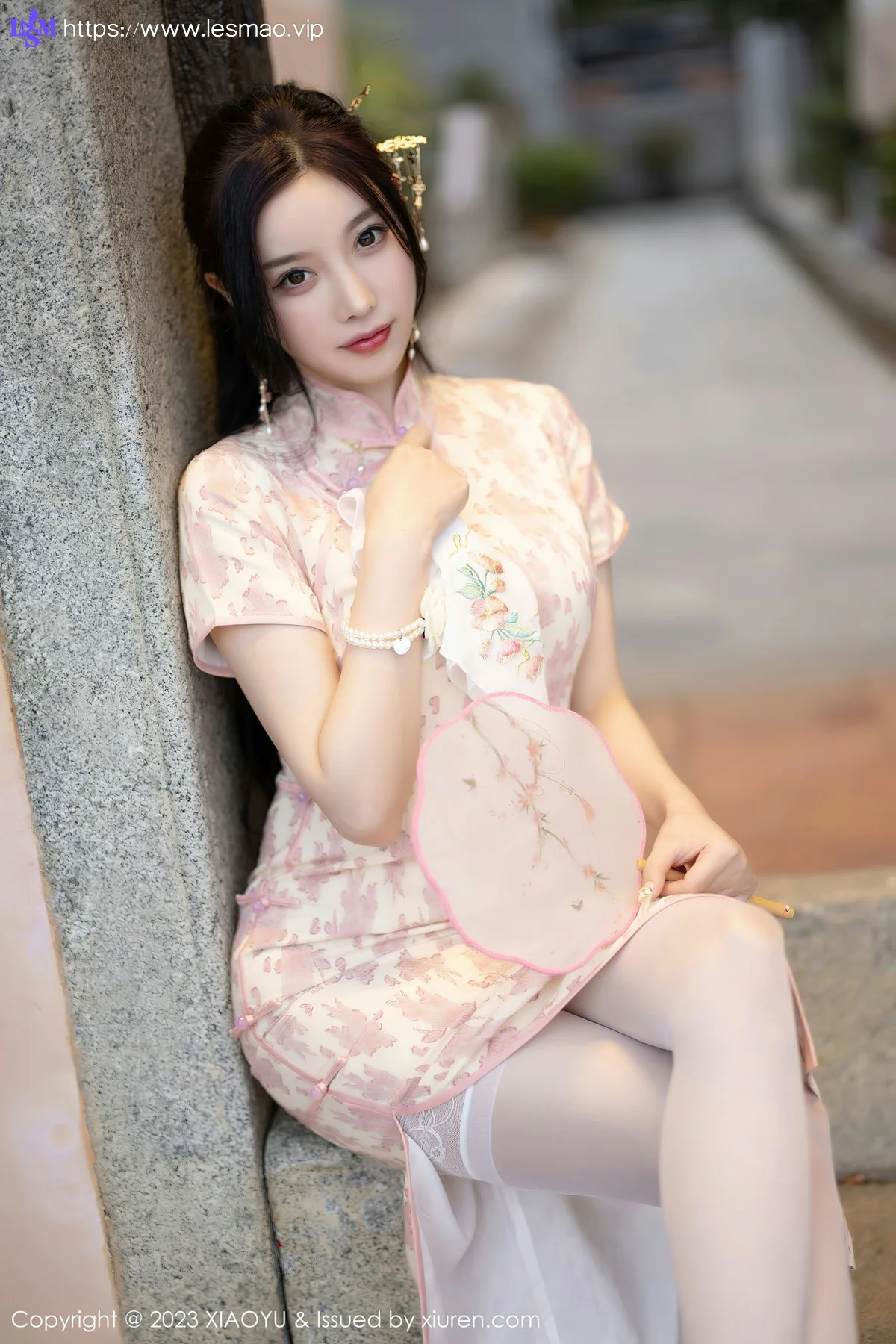 XIAOYU  语画界 Vol.993  杨晨晨Yome 浅色旗袍写真1 - 3