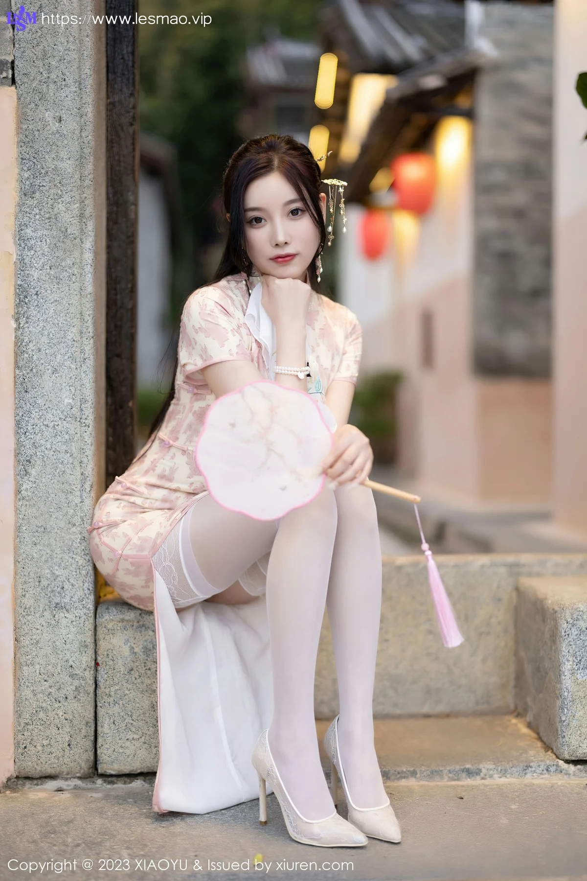 XIAOYU  语画界 Vol.993  杨晨晨Yome 浅色旗袍写真1 - 4