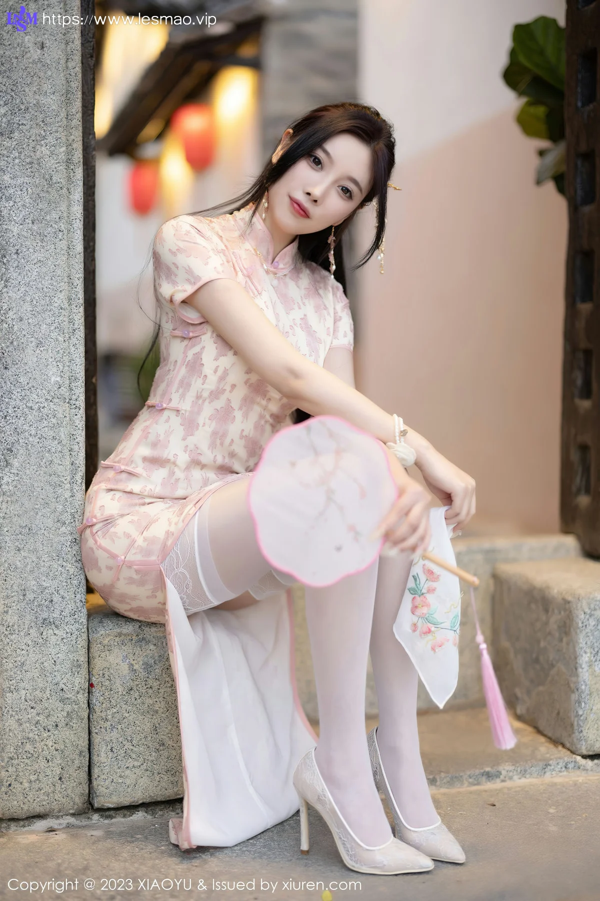 XIAOYU  语画界 Vol.993  杨晨晨Yome 浅色旗袍写真1 - 5