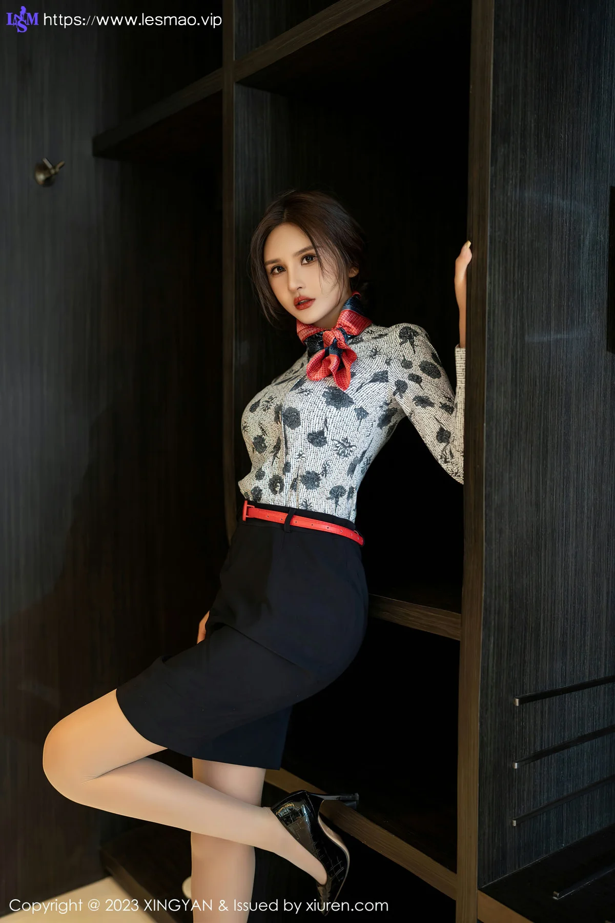 XINGYAN 星颜社 Vol.219 Emily尹菲 空姐制服写真 - 5