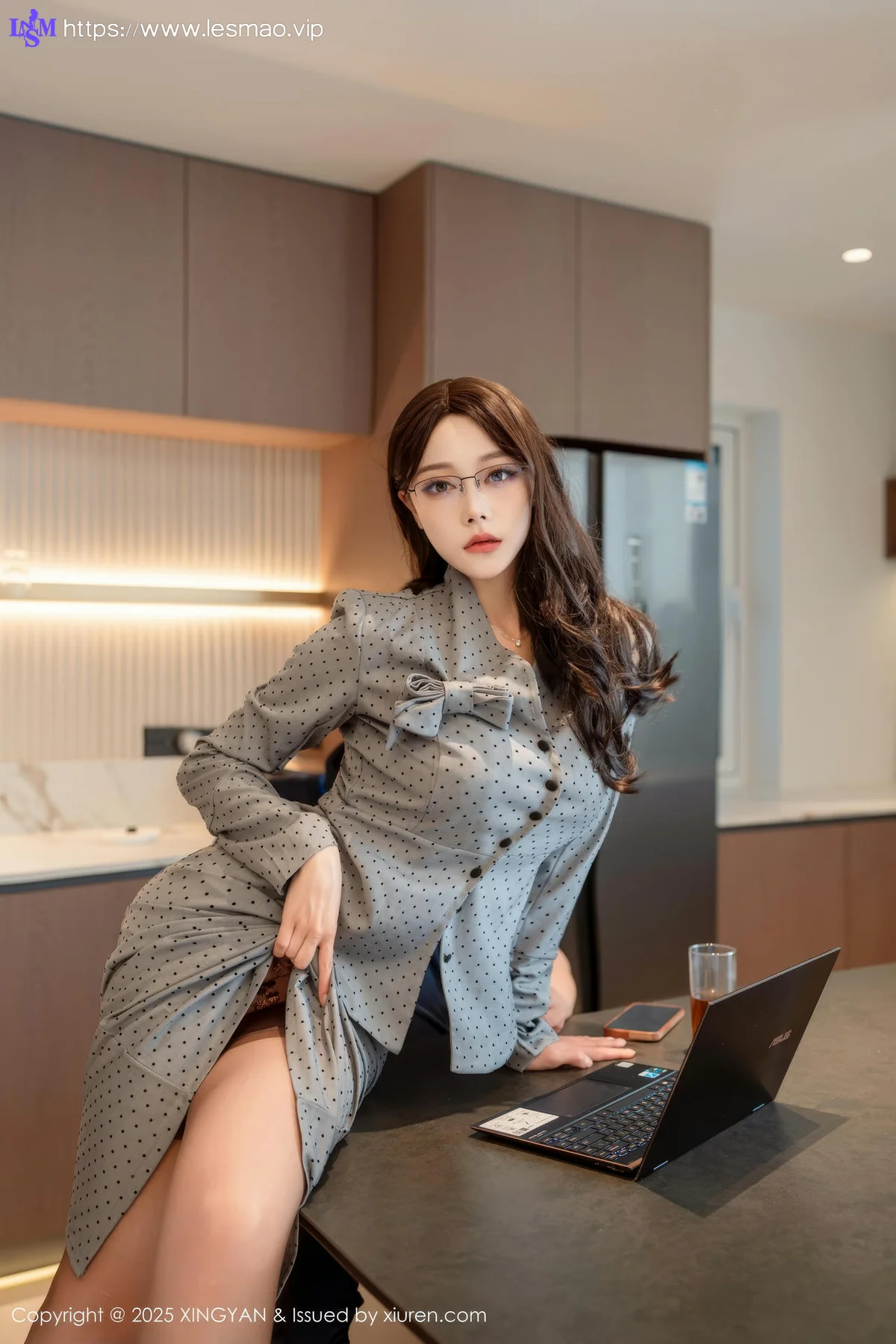 XINGYAN 星颜社 Vol.348 清妙 灰色OL服饰魅惑黑丝 - 6