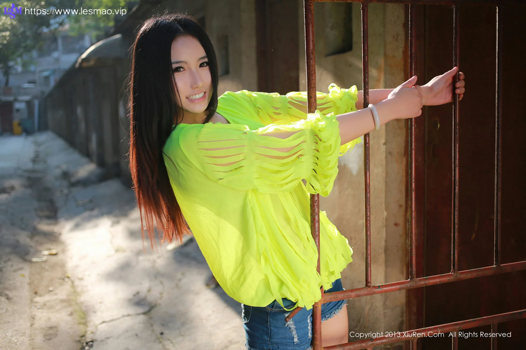XiuRen 秀人 No.017 MOON嘉依 80P/98.7M - 1