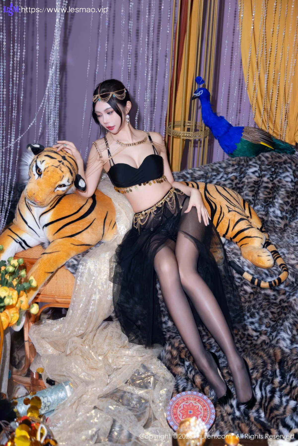 XiuRen 秀人 No.10018 绮里嘉ula 黑丝异域写真 - 3