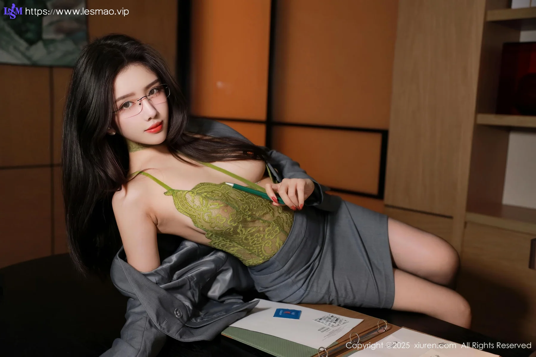 XiuRen 秀人 No.10119 唐翩翩 灰色OL制服 - 6