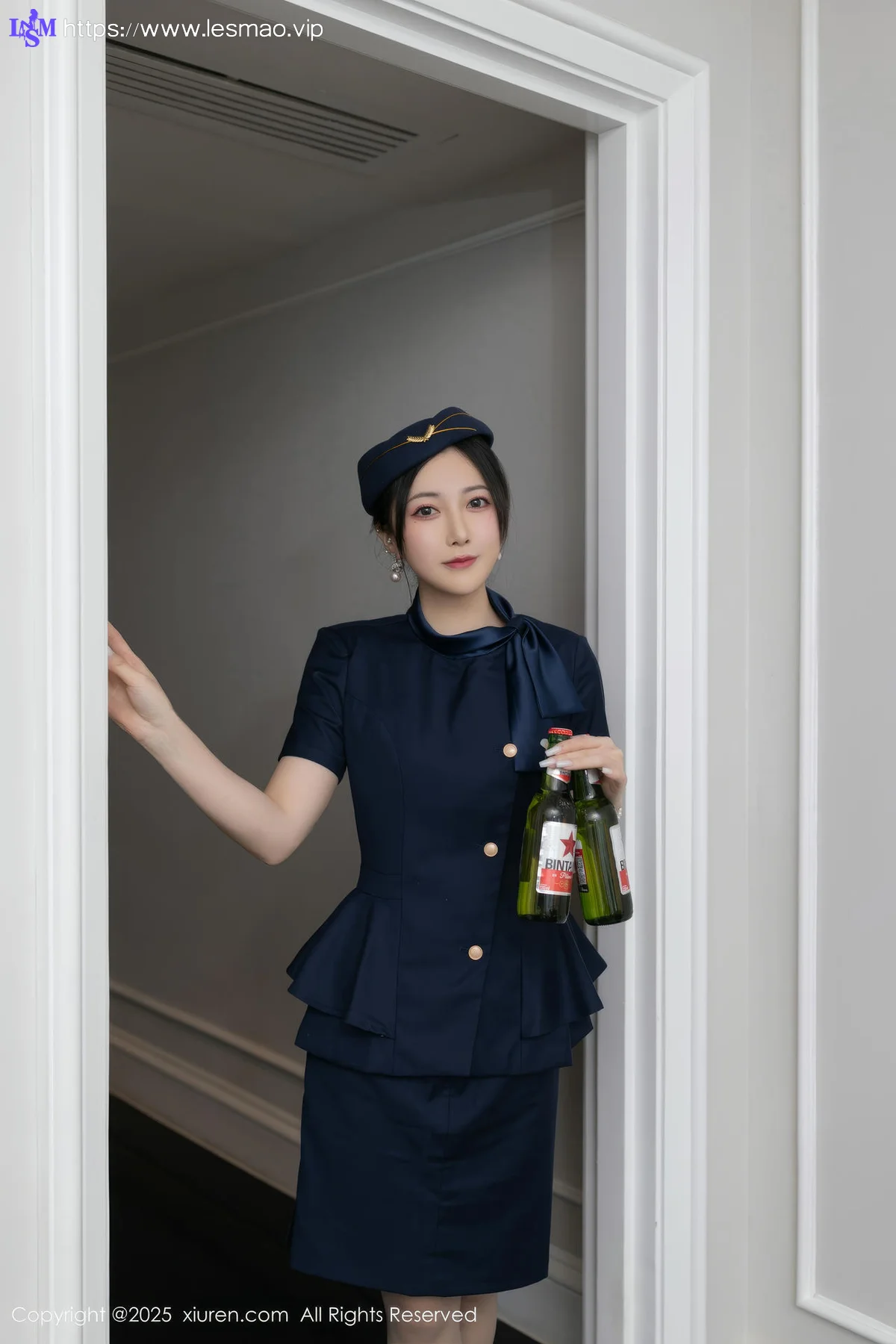 XiuRen 秀人 No.10142 鱼子酱Fish 制服女神服务 - 1