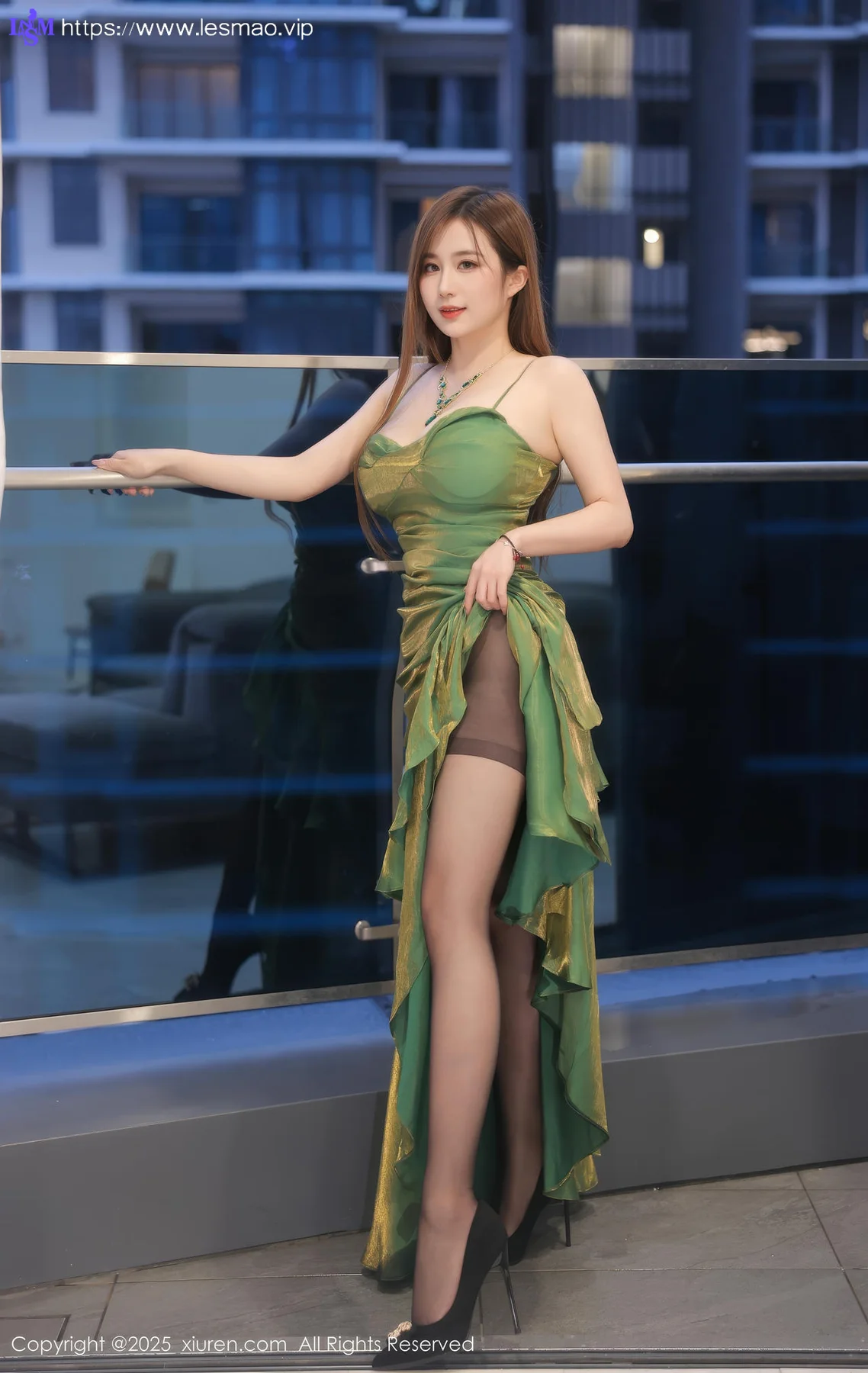 XiuRen 秀人 No.10169 小肉肉咪 绿色连衣短裙 - 6