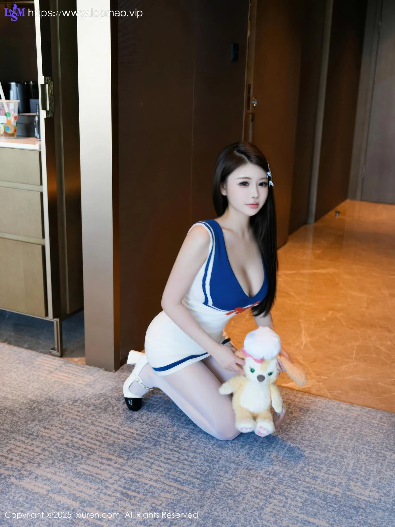 XiuRen 秀人 No.10628 甜妮 蓝白连衣短裙 - 9