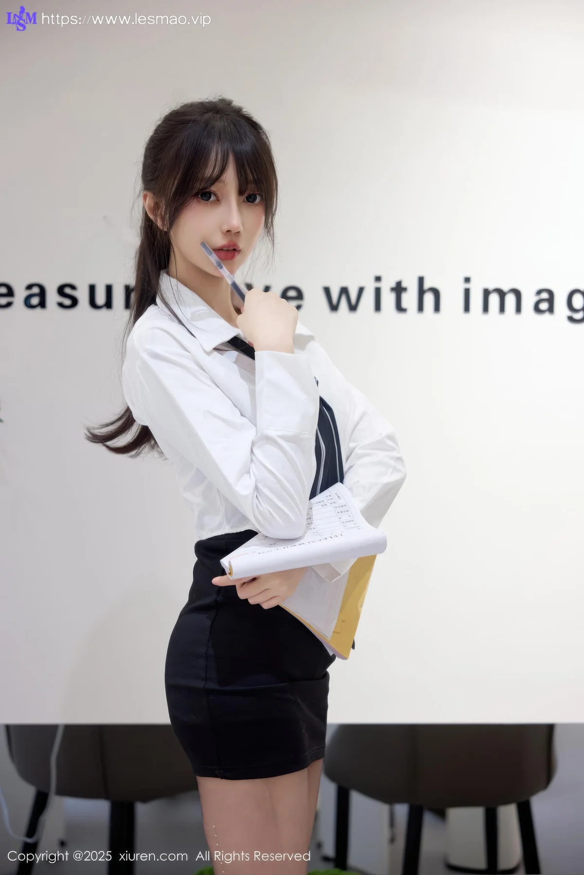 XiuRen 秀人 No.10636 玥儿玥er 性感OL服饰 - 9