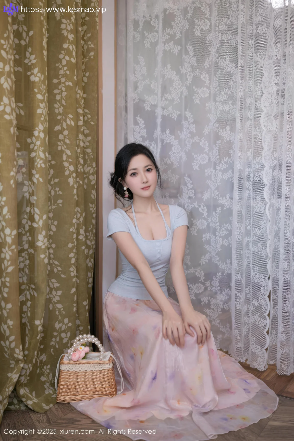 XiuRen 秀人 No.10656 鱼子酱Fish 诱人肉色丝袜 - 2