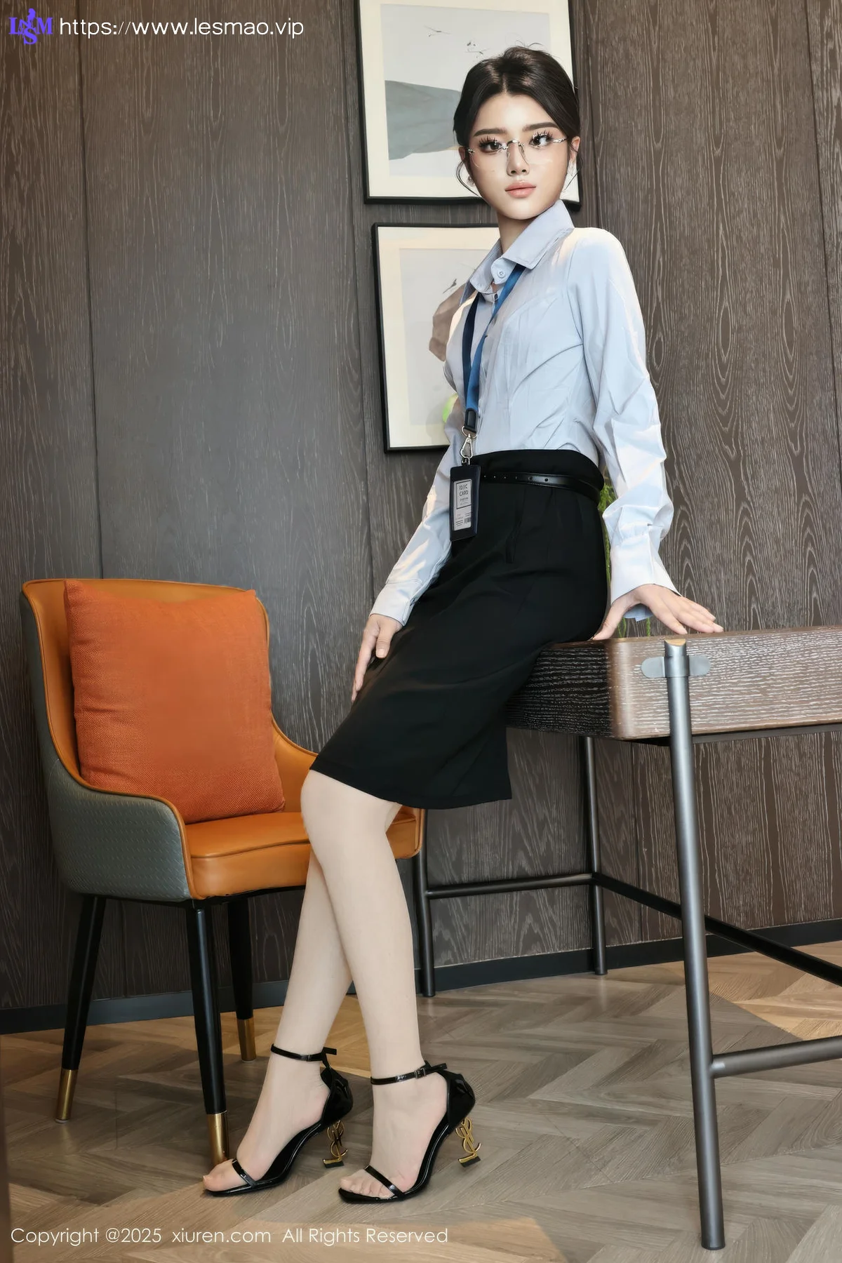 XiuRen 秀人 No.10674 糯梨子 性感OL服饰 - 3
