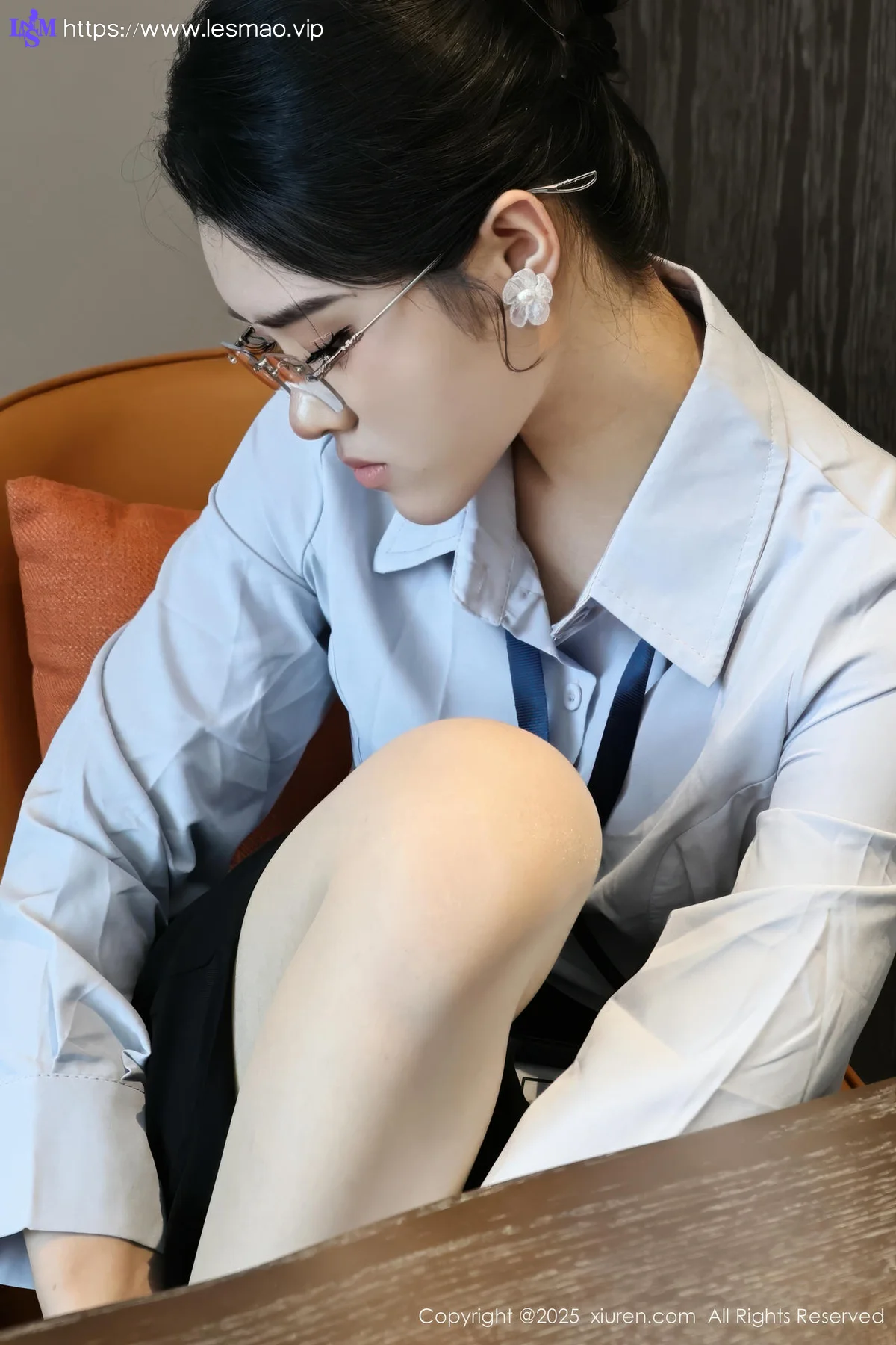XiuRen 秀人 No.10674 糯梨子 性感OL服饰 - 10