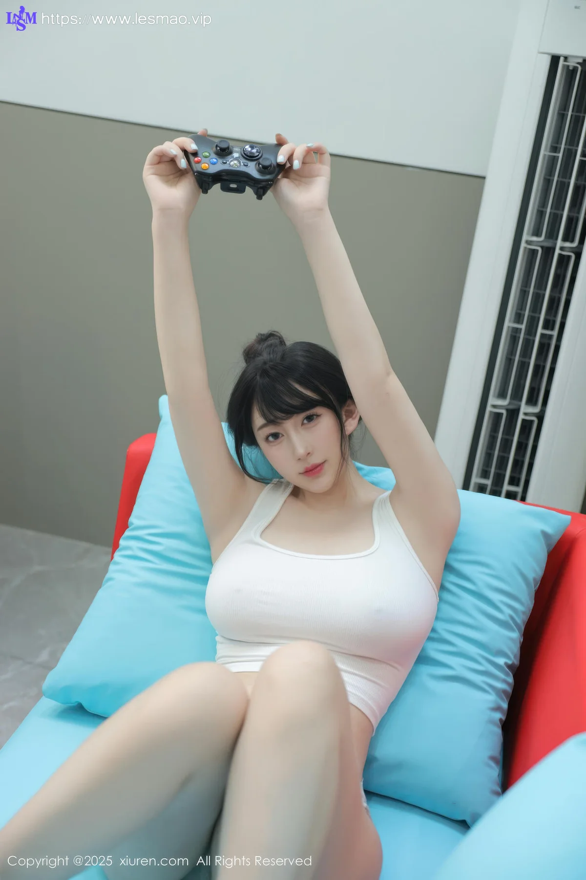 XiuRen 秀人 No.10676 李沁恩lrene 白色T恤居家服 - 4