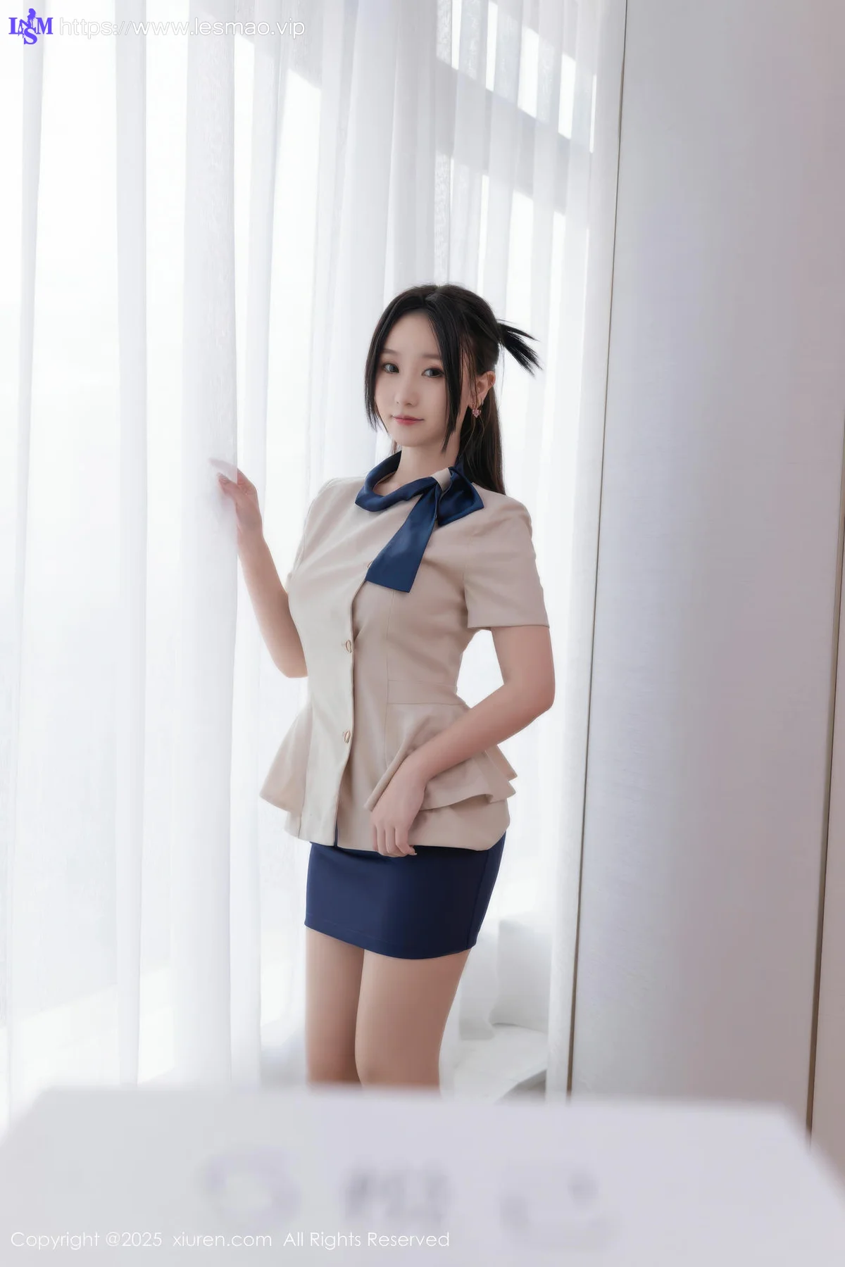 XiuRen 秀人 No.10697 杏子Yada 诱人肉色丝袜 - 9